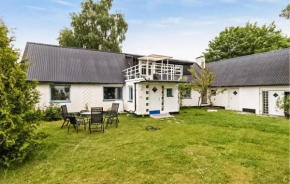 4 Bedroom Lovely Home In Löderup, Löderup